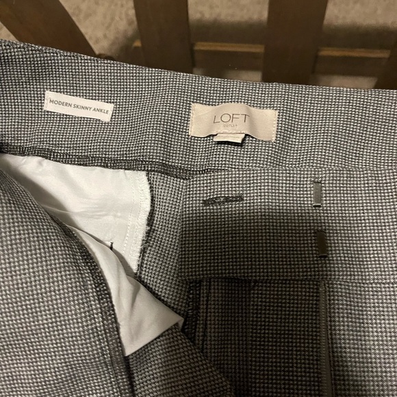 Loft Skinny Ankle Dress Pants - Picture 2 of 2